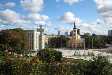 Празднование Дня восстановления независимости в Таллинне