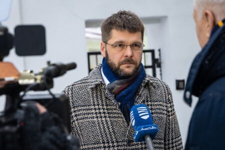 Вотум недоверия Осиновскому рассмотрят в последний день апреля
