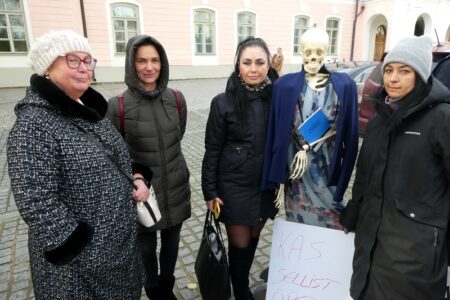 В январе начнётся бессрочная забастовка учителей