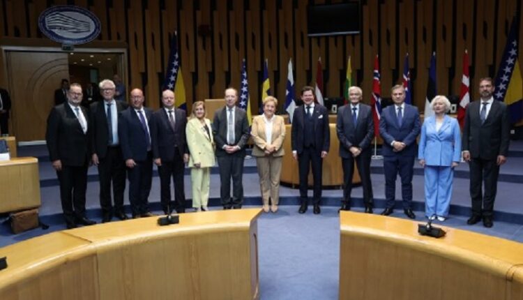 030625 — Clanovi kolegijuma PSBiH — posjeta delegacije NB8