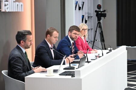 Осиновский — реформистам: Невозможно быть одновременно в двух коалициях