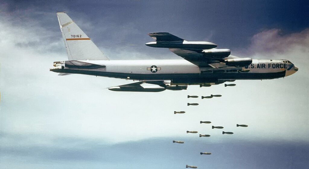 Juhtus see, mida oli oodata – tehti algust agressioonisõjaga, mis pole grammigi vähem õigusvastane kui Venemaa sõjategevus Ukrainas. Aga erinevalt viimasest saa